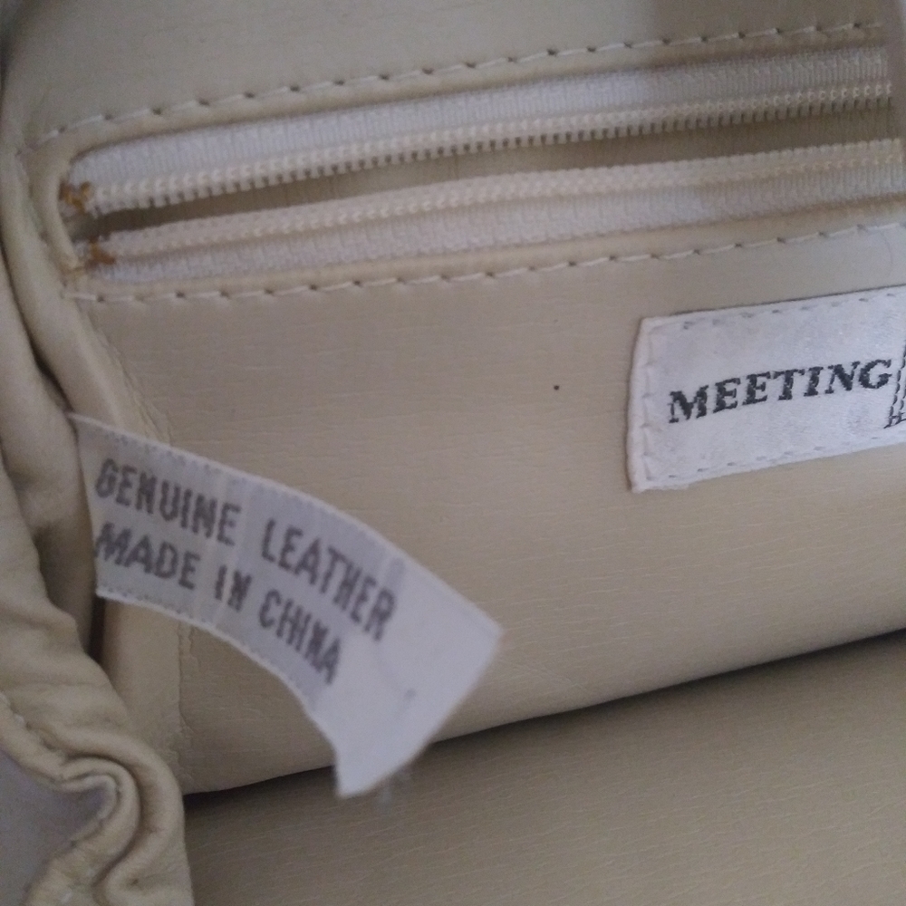 Purse - Picture 4 of 7